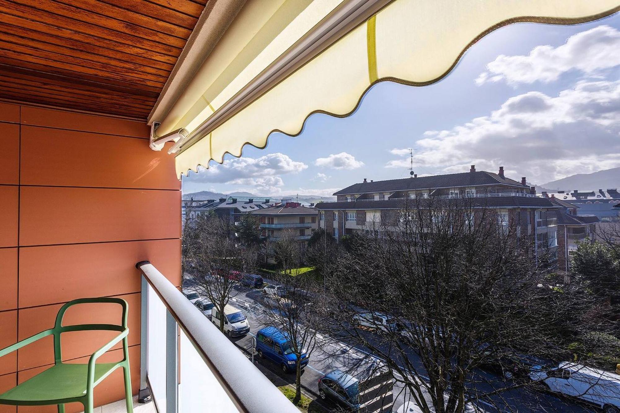 Casa Damatxo - De Luxe, Terracita, Espacioso, Ideal Familia Y Parejas & 1 Minuto A La Playa Zarautz